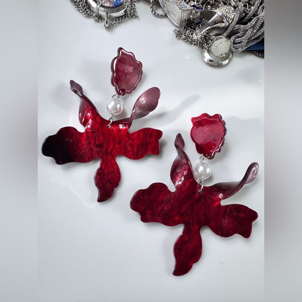Zara Burgundy with Pearl Accent Earrings